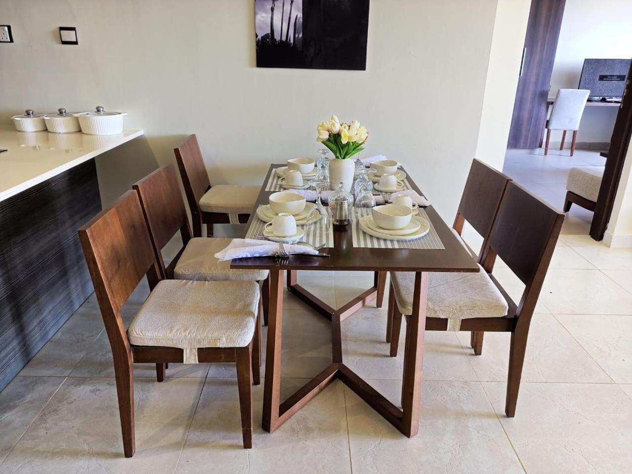 Luxury Oceanline Apartments Mombasa Exterior photo